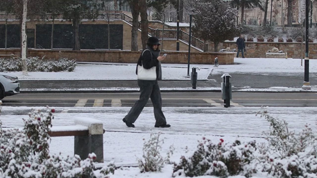 Cuma günü kar geri dönüyor